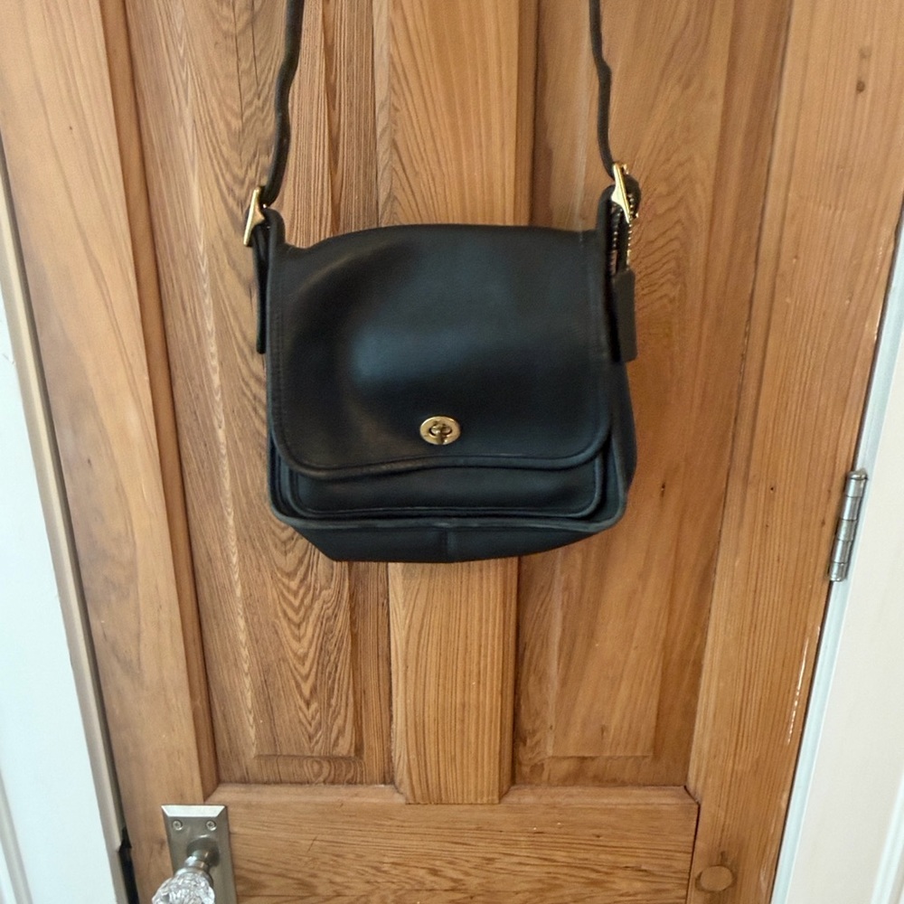Vintage Coach Black Leather Crossbody Bag